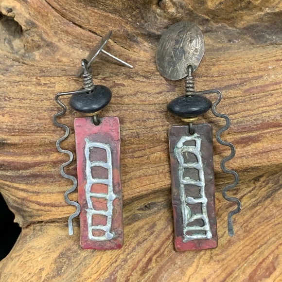 Metal Designer Dangle Earring - Picture 1 of 3